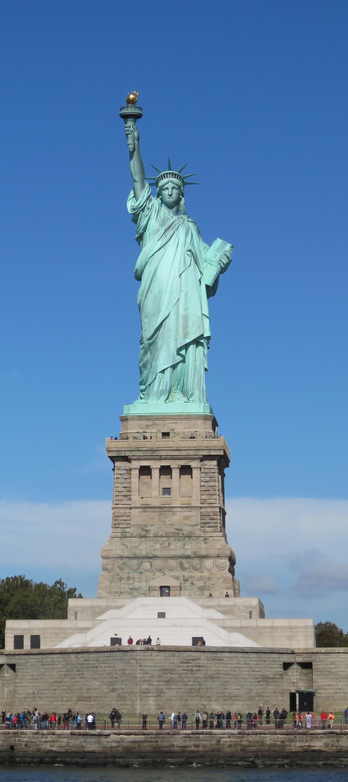 statue of liberty on a clear day